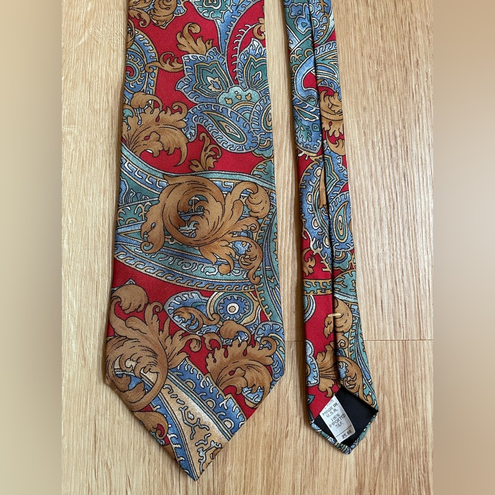 Vintage Oscar de la Renta silk tie red gold blue